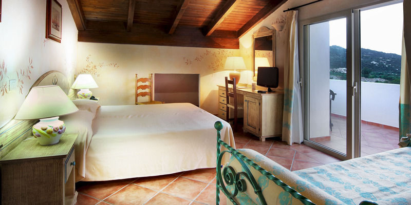 Colonna Beach Hotel Marinella มาริเนลลา ภายนอก รูปภาพ