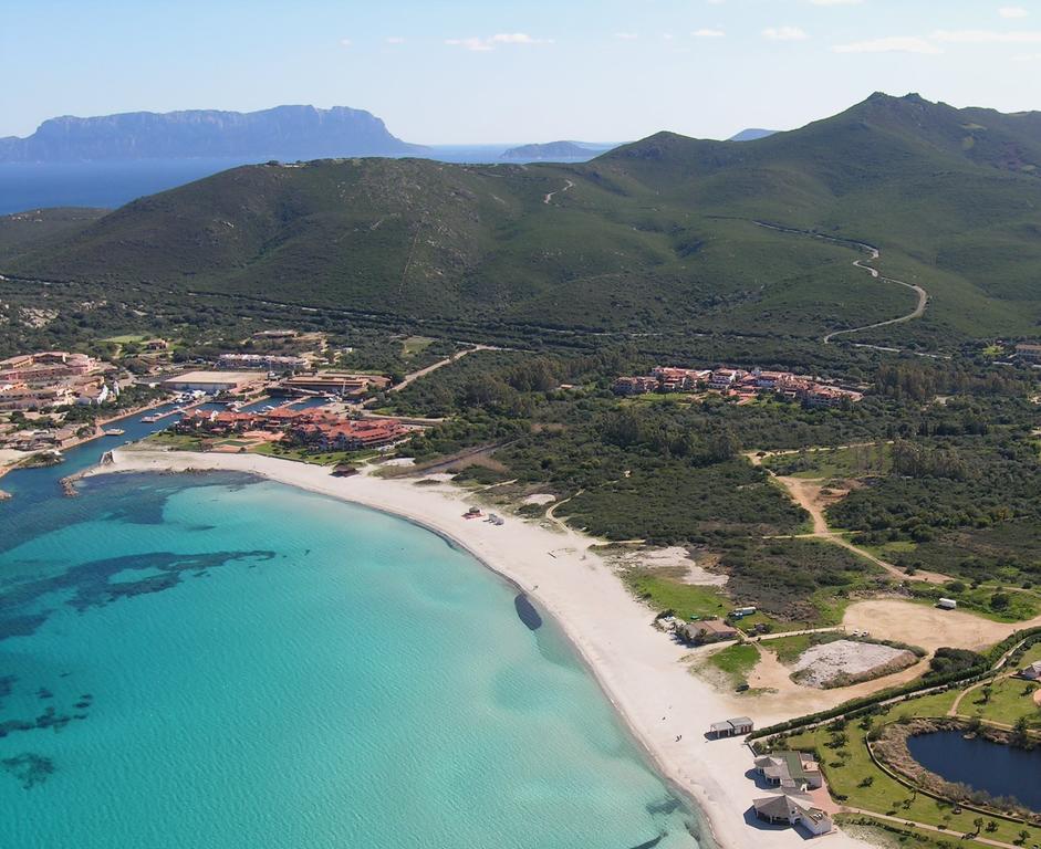Colonna Beach Hotel Marinella มาริเนลลา ภายนอก รูปภาพ