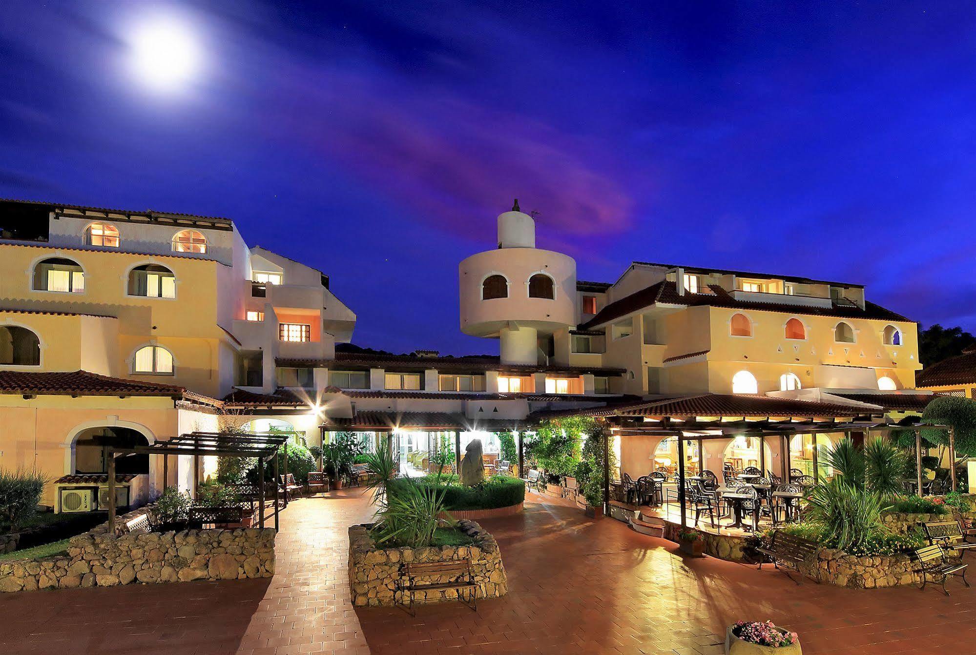 Colonna Beach Hotel Marinella มาริเนลลา ภายนอก รูปภาพ