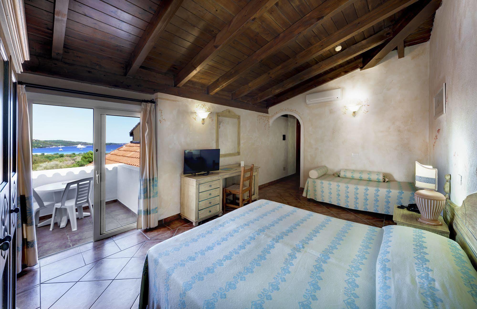 Colonna Beach Hotel Marinella มาริเนลลา ภายนอก รูปภาพ