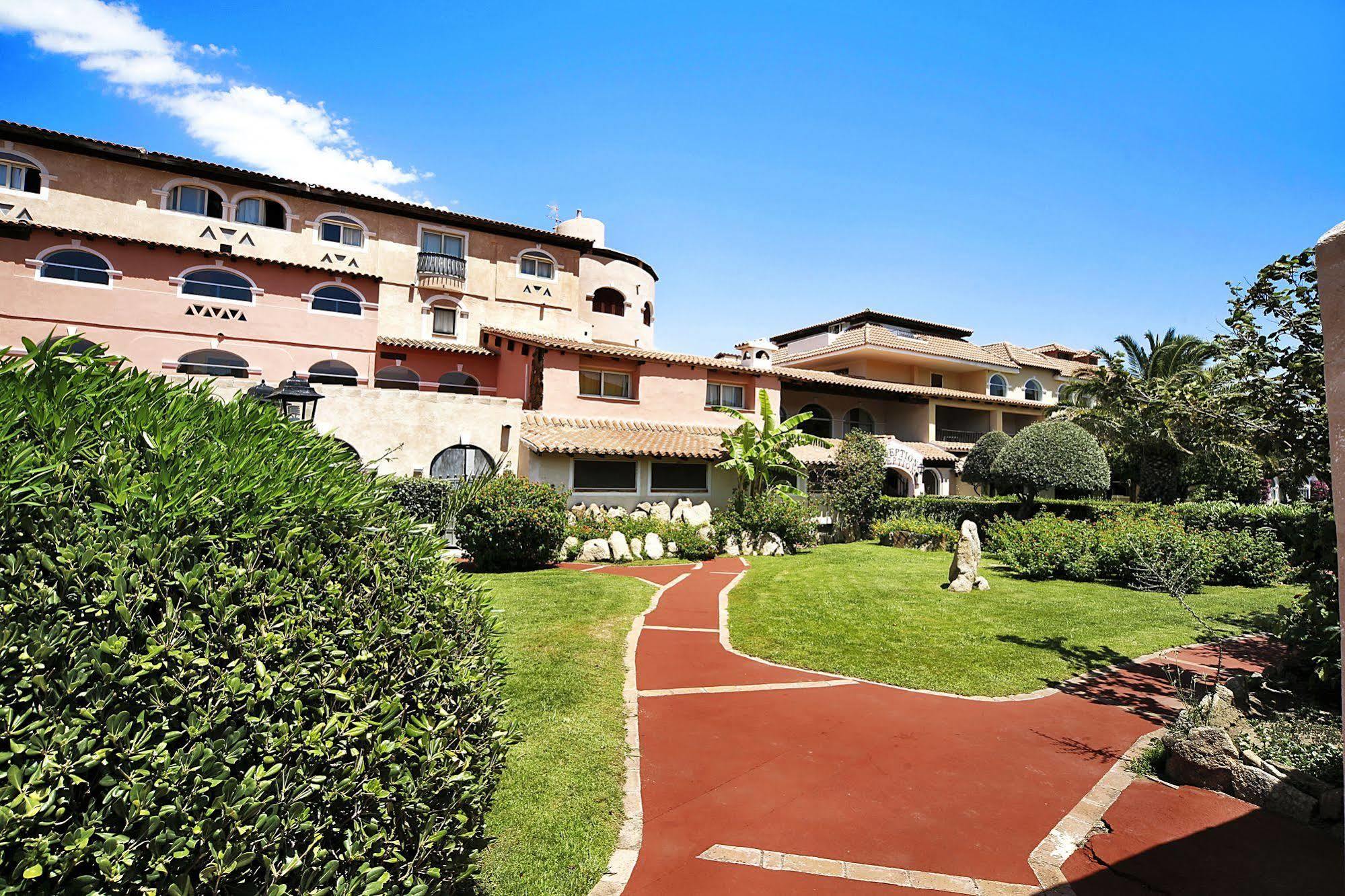Colonna Beach Hotel Marinella มาริเนลลา ภายนอก รูปภาพ