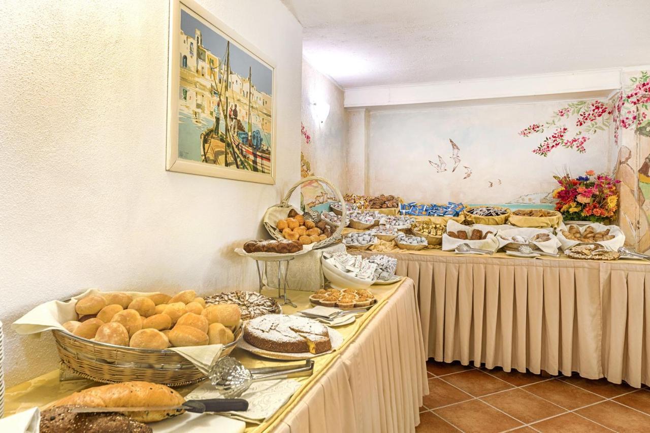 Colonna Beach Hotel Marinella มาริเนลลา ภายนอก รูปภาพ